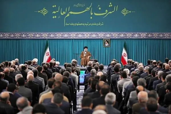 حضورمدیرعامل پتروشیمی شازند در دیدار فعالین اقتصادی با مقام معظم رهبری