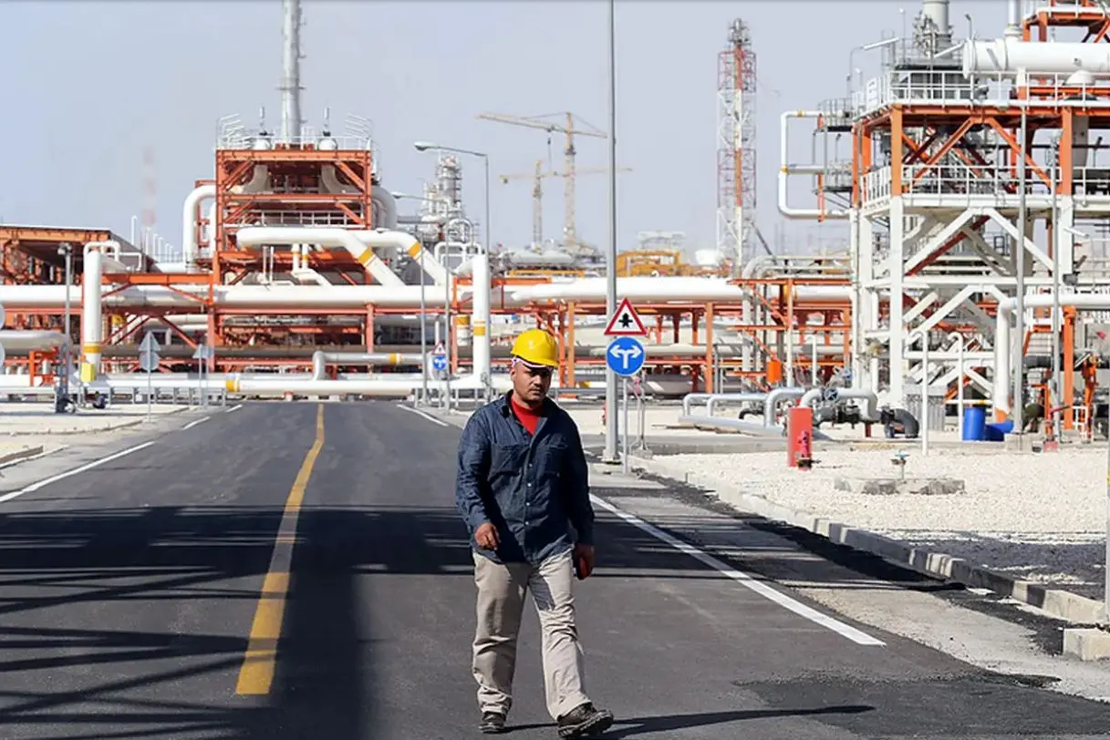 تداوم اعتصاب کارگران پالایشگاه دهم پارس جنوبی ادامه دارد