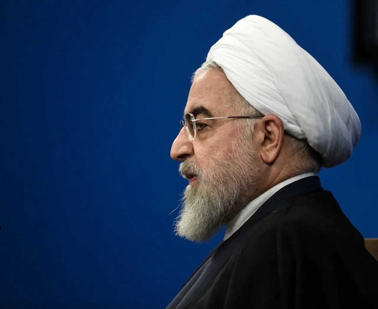 تصویر حسن روحانی و آیت الله هاشمی با لباس نظامی خبرساز شد | عکس