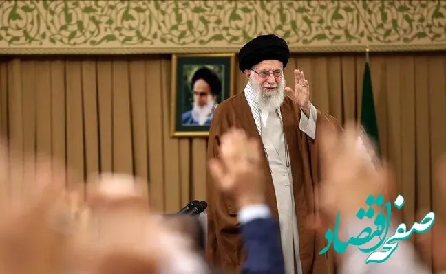 فیلم | واکنش جالب رهبر انقلاب به درخواست انگشتر از سوی یکی از کارگران