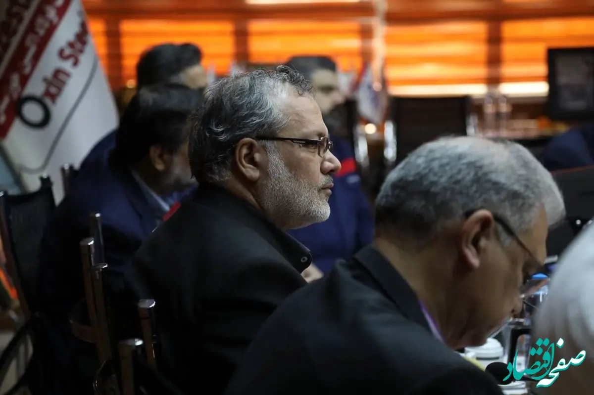 قائم مقام دانشگاه آزاد اسلامی کشور:فولاد اکسین خوزستان افتخار صنعت ایران است