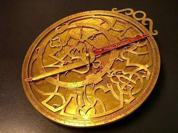 فال ابجد دوشنبه ۲۸ مهر ۱۴۰۴ / اتفاقات مهم روز متولدین هر ماه