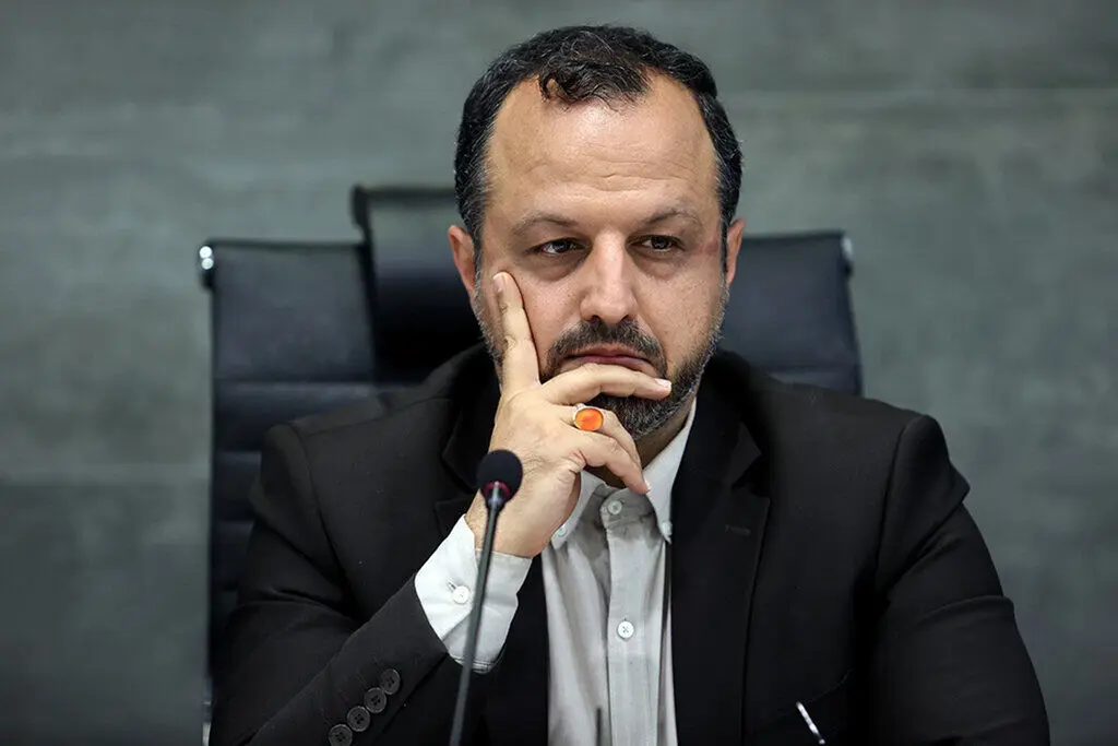 این ادعای وزیر اقتصاد درباره فقرا خبرساز شد | فاصله درآمدی فقرا با ثروتمندان کم شد! 
