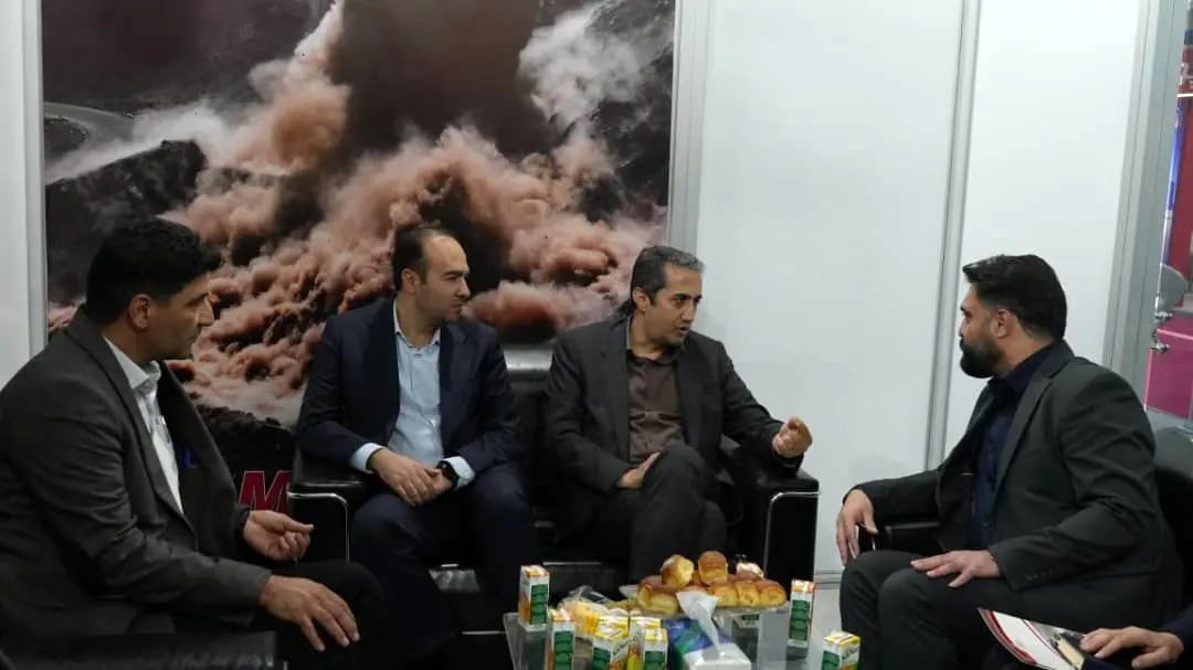 بازدید آقاجانلو و ملانوری از غرفه ایمپاسکو و ایمیدرو در نمایشگاه تخصصی معدن غرب کشور