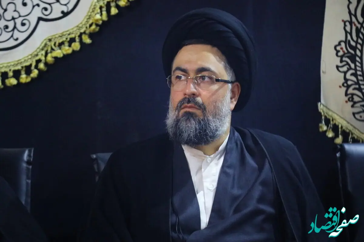 این تصویر از برادر سیدحسن خمینی در یک مراسم حسابی خبرساز شد
