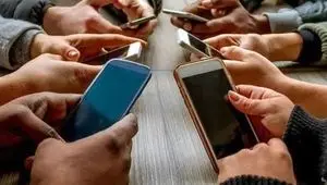 از سقوط آزاد فروش گوشی تلفن همراه تا دو برابر شدن قیمت گوشی