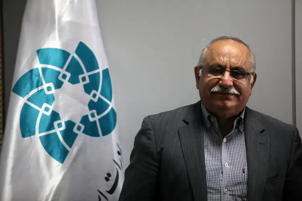 این سیاست تراز منفی ایران را تشدید کرده و زمینه ورشکستگی بازرگانان را فراهم میکند.
