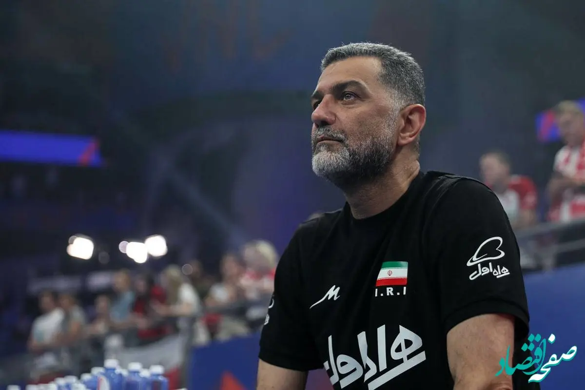 داورزنی آب پاکی را روی دست منتقدان تیم ملی والیبال ریخت/ما هیچ امکان دیگری نداریم و باید طبق برنامه قبل پیش برویم!