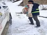 امدادرسانی مس سونگون به کودک دچار سوختگی شدید در روستای اوزی ورزقان