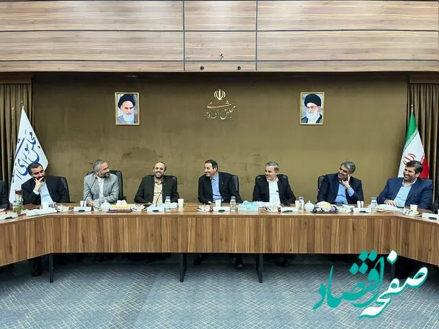 ایمان شمسایی رئیس جدید مرکز ارتباطات و رسانه مجلس کیست؟