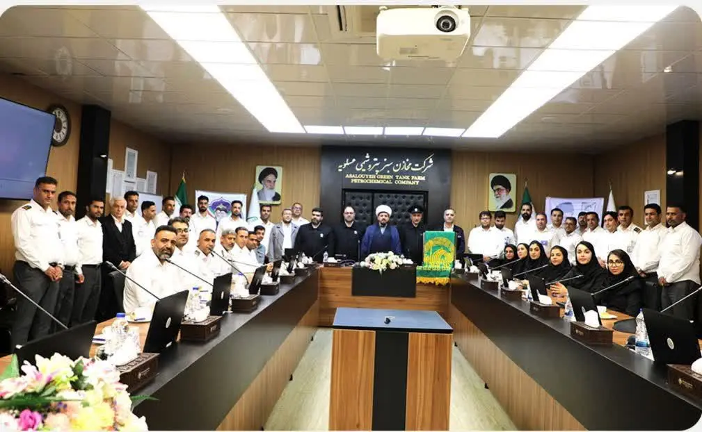 جشن بزرگ به مناسبت دهه کرامت، روز جهانی کارگر و روز ملی خلیج فارس در شرکت مخازن سبز برگزارشد