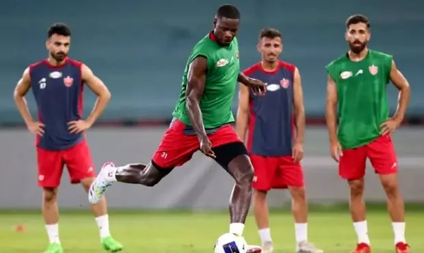 چشم ها خیره به بازیکنان جدید پرسپولیس