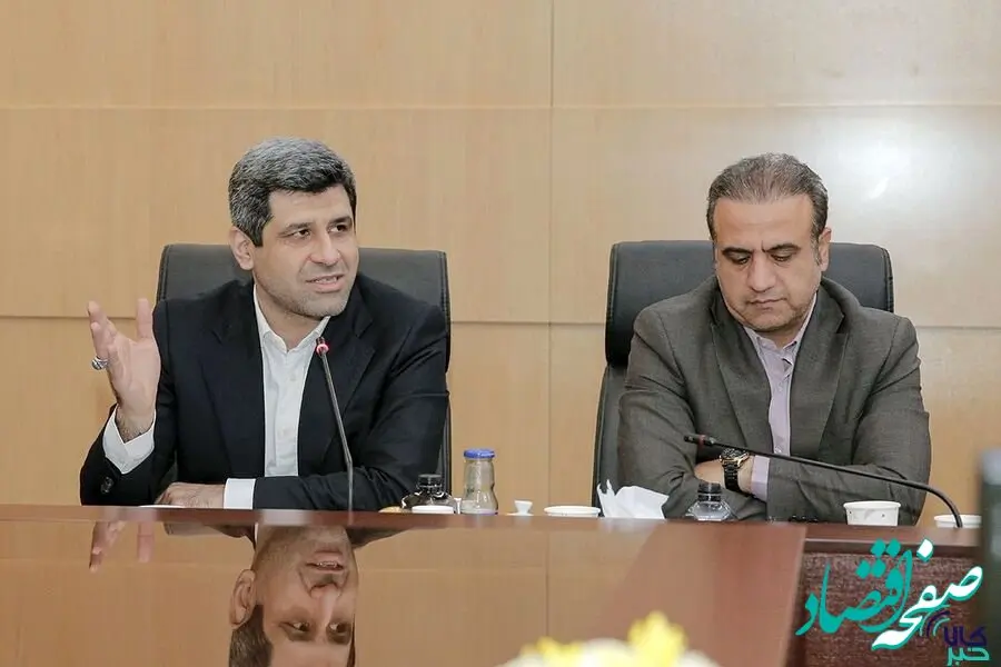 بازدید مدیرعامل بورس کالای ایران از نمایشگاه ایران پلاست