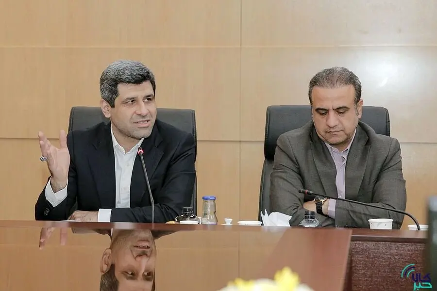 بازدید مدیرعامل بورس کالای ایران از نمایشگاه ایران پلاست