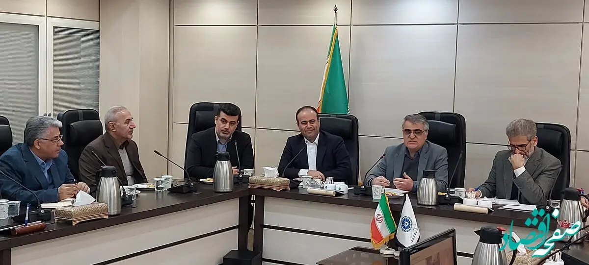 میز اختصاصی صباانرژی در مرکز تجاری افریقای جنوبی راه‌اندازی شود