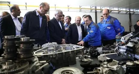 بررسی زیرساختها برای آغاز تولید انبوه گیربکس اتوماتیک در کشور توسط مدیران ارشد ایرانخودرو