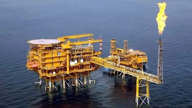 تاخیرهای فاجعه‌بار در پروژه‌های نفتی /  خسارت ۱.۵ میلیارد دلاری فلات قاره در میدان ابوذر