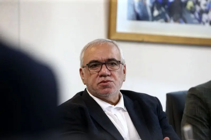 حمله فتحاللهزاده به موسیمانه: سرمربیگری بلد نیستی!