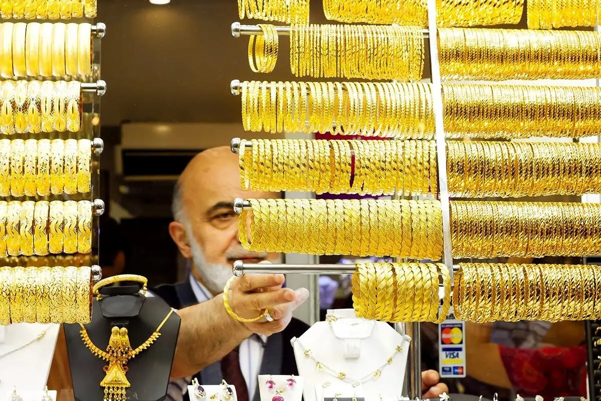 قیمت لحظه ای طلا ۱۸ عیار و انس طلا؛ امروز ۵ اردیبهشت
