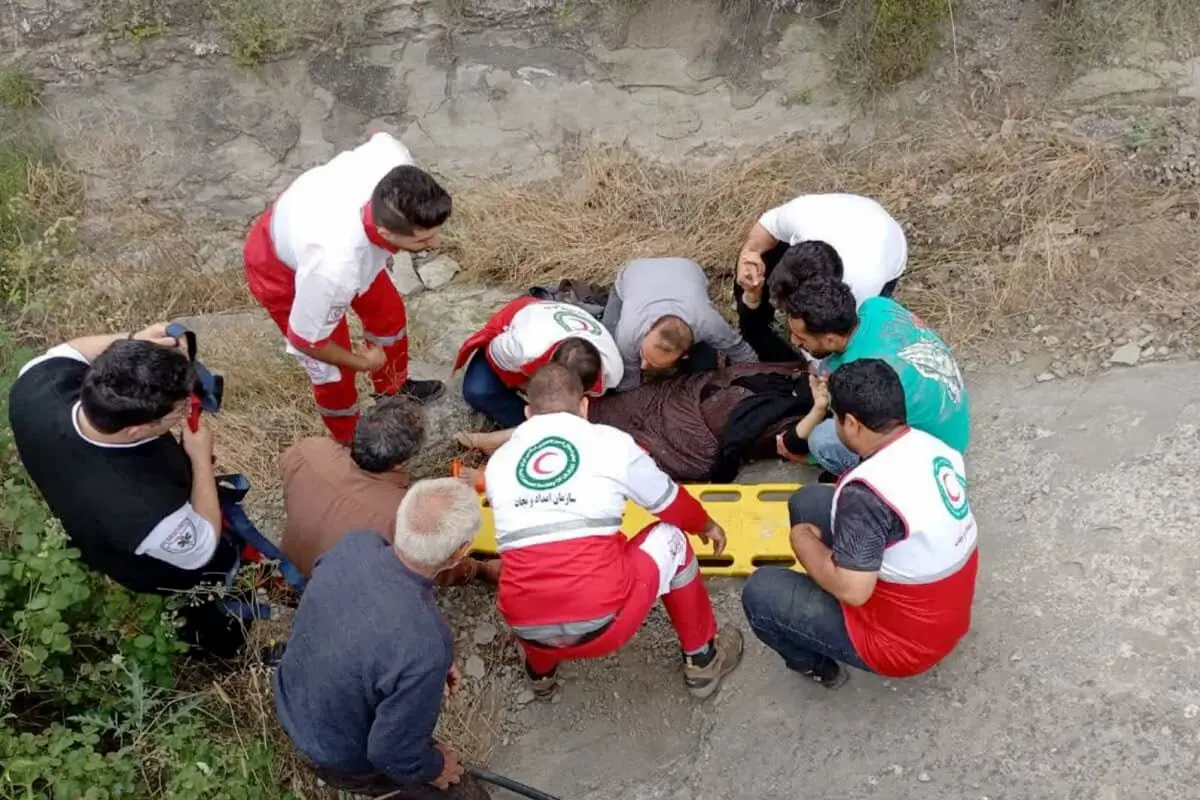 سقوط وحشتناک این فرد از ارتفاع در هوراند حادثه آفرید