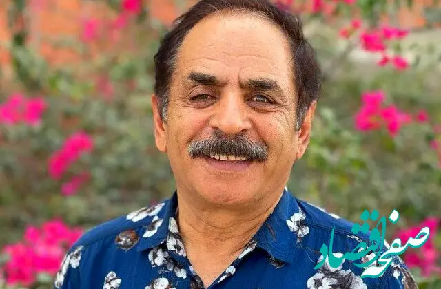 فیلم | حضور آقا رشید در چایخانه حرم امام رضا(ع) و خدمت به زائران غوغا کرد