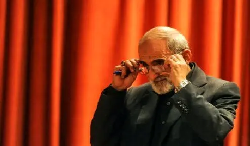 تیکه طوفانی این فرد به ظریف / آقای پزشکیان ظریف... 