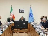 تاکیید همتی بر تلاش شبکه بانکی برای پیش برد سیاست‌ها 