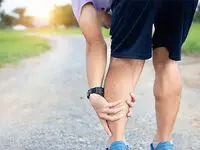 گرفتگی ناگهانی عضلات پا را چطور سریع برطرف کنیم؟