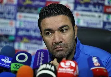 گپی برداری نکونام از رو دست این سرمربی برای شکست دادن پرسپولیس غوغا به پا کرد