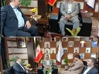 دیدار صمیمانه مدیرعامل پتروشیمی شازند با فرماندار شهرستان