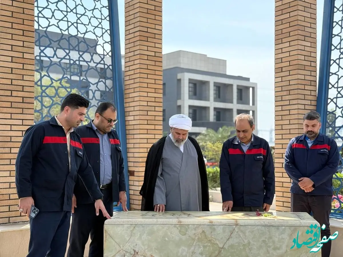 بازدید نماینده مجلس خبرگان از فولاد اکسین خوزستان؛عملکرد فولاد اکسین خوزستان در جبهه تولید قابل ستایش است