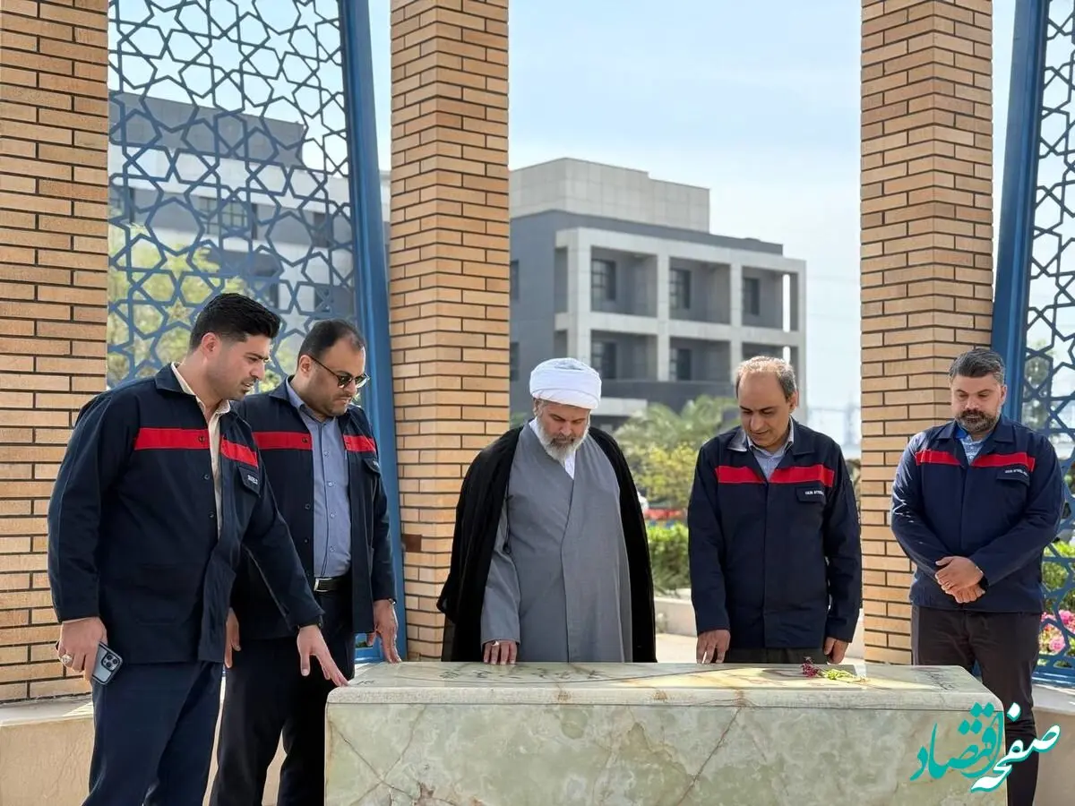 بازدید نماینده مجلس خبرگان از فولاد اکسین خوزستان؛عملکرد فولاد اکسین خوزستان در جبهه تولید قابل ستایش است