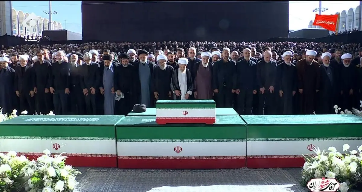 نماز آخر؛ ایران با اشک، رهبر شهید را بدرقه کرد+ فیلم کامل