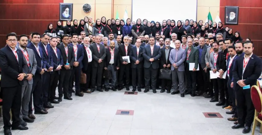 برگزاری همایش آموزشی بیمه دی با هدف توسعه دانش فنی شبکه فروش شرق کشور