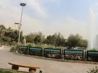 ایمن‌سازی آبنمای میدان مدرس با استفاده از نرده‌های منقش به “یا سیدالکریم – یا عبدالعظیم(ع)