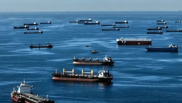 افزایش صف مذاکره‌کنندگان با ایران برای عبور از تنگه هرمز 