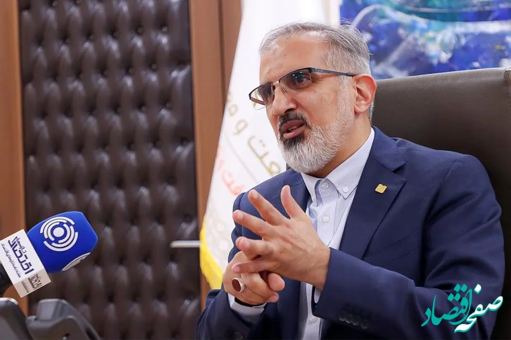 تورم ایران، بیشتر ناشی از شرایط پولی کشور است، بنابراین باید حجم نقدینگی و پایه پولی را کنترل کرد تا تورم کاهش پیدا کند