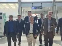 چرا محمود احمدی نژاد نتوانست فرودگاه را ترک کند؟ 