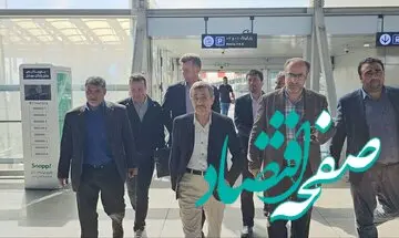 چرا محمود احمدی نژاد نتوانست فرودگاه را ترک کند؟ 