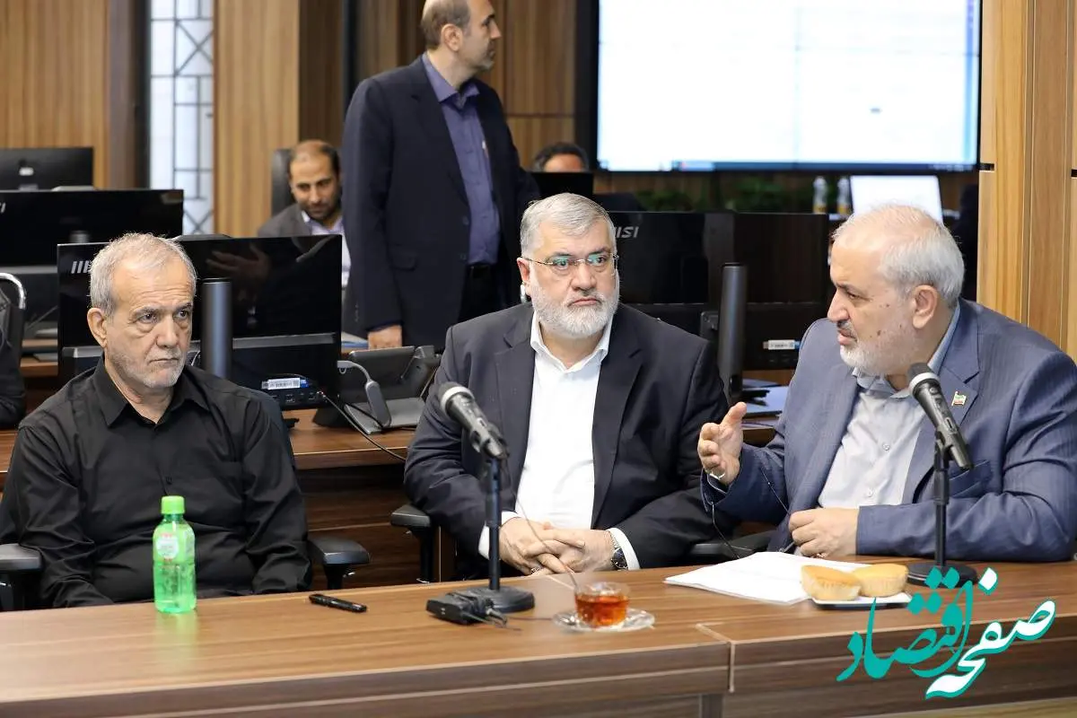 بازدید سرزده رئیس‌ جمهور از وزارت نیرو