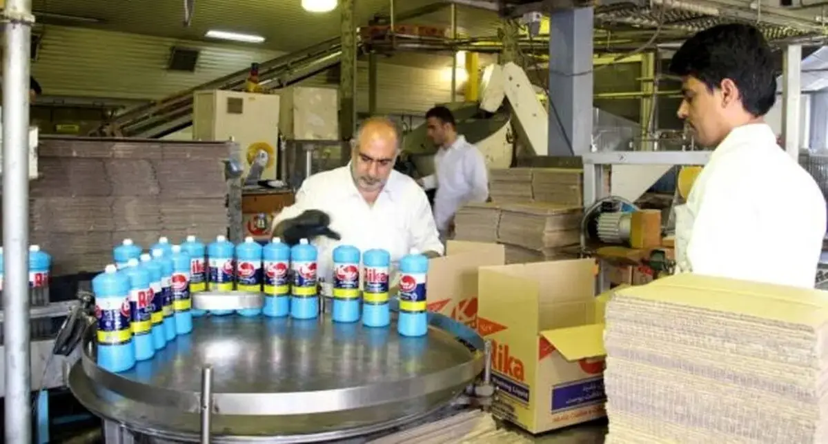 درخواست این  کارگران‌ برای رسیدگی به وضعیت کارخانه و مطالبات معوقه