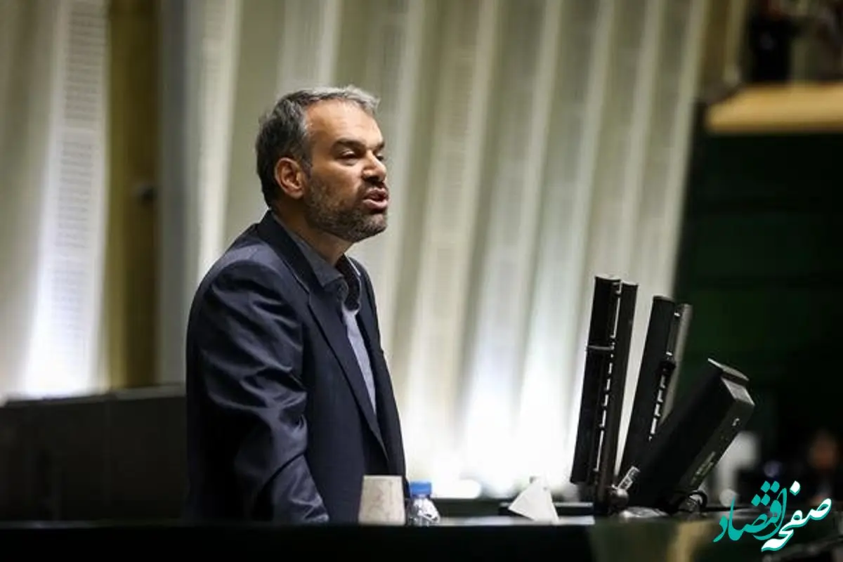 سخنان عضو کمیسیون امور داخلی کشور درباره واردات لندروور ۳ میلیاردی مثل بمب منفجر شد