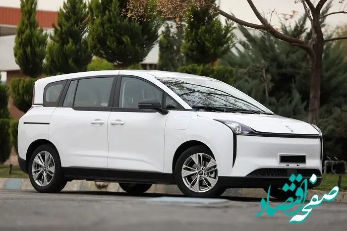 دومین تاکسی برقی ایران‌خودرو در آستانه ورود به ناوگان