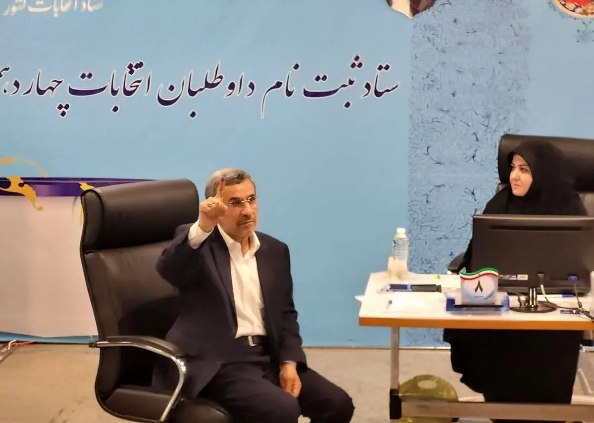 تصویری از تغییر چهره محمود احمدی نژاد طی ۱۹ سال حسابی سوژه شد!