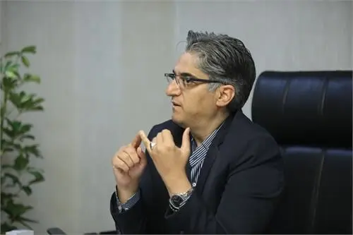 اعتماد کردن به شرکت‌های ایرانی را تمرین کینم