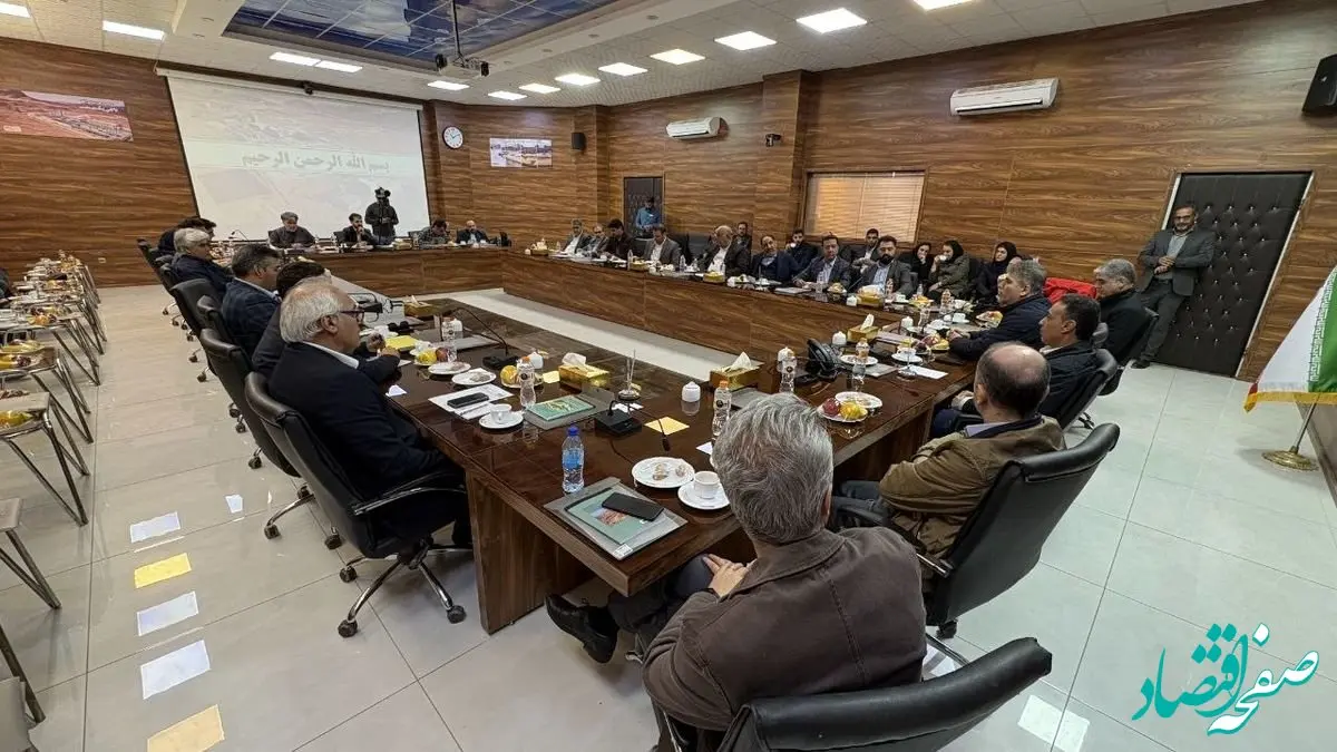 برگزاری همایش تخصصی مدیریت اکتشاف ایمیدرو در مجتمع معدنی مهدی‌آباد