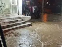محور مظفرآباد جنوب کرمان به‌دلیل سیلاب مسدود شد