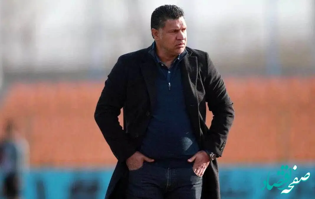 حمله یک بوقچی به علی دایی مقابل باشگاه پرسپولیس