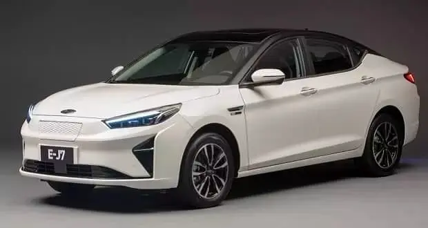 اعلام شرایط فروش اقساطی کی‌ام‌سی EJ7 | موعد تحویل چه زمانی است؟