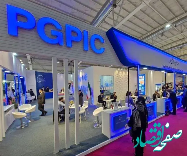 بازدید معاون وزیر صمت از غرفه گروه صنایع پتروشیمی خلیج‌فارس